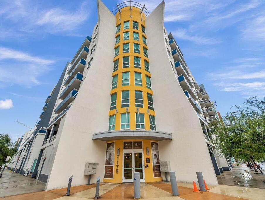 Luxury Apt 3 Mins To Dt Tampa -Pool-Gym-Balcony Extérieur photo