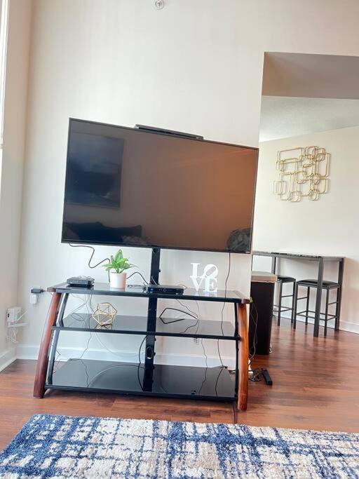 Luxury Apt 3 Mins To Dt Tampa -Pool-Gym-Balcony Extérieur photo